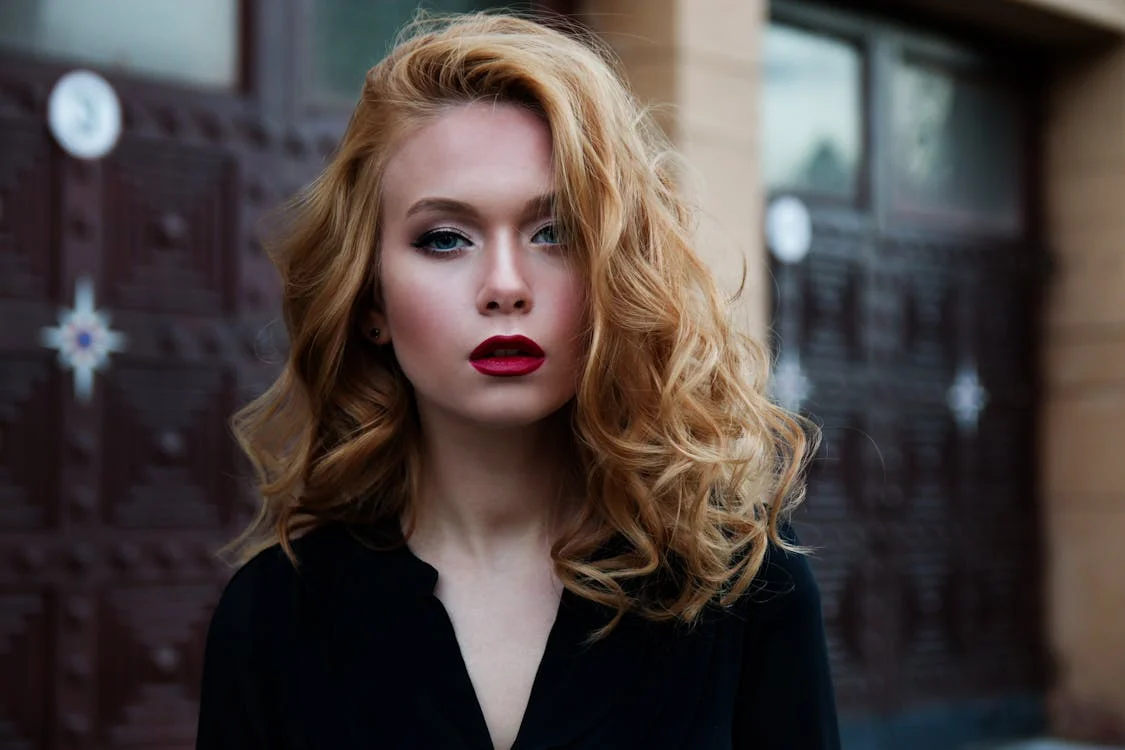 The Ultimate Guide to Makeup Trends and Ways for 2025